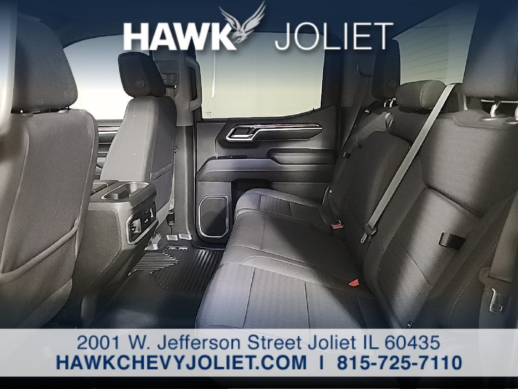 Used 2022 White GMC Elevation image 12