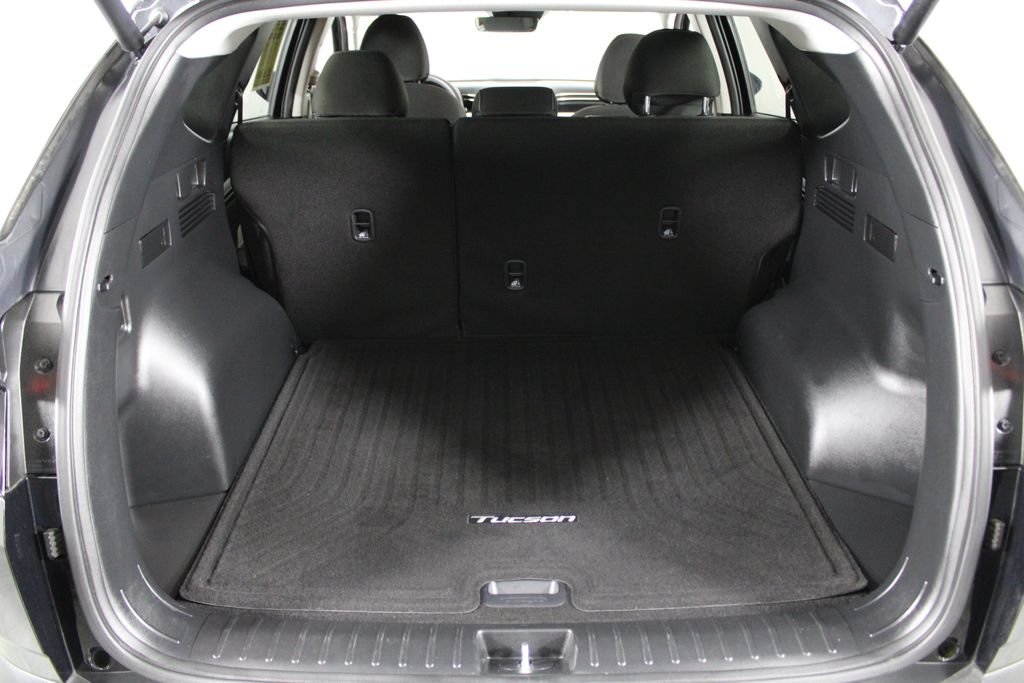 Certified Used 2024 Black Hyundai SEL image 17
