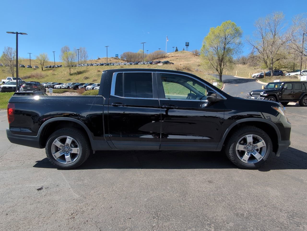 Used 2025 Crystal Black Pearl Honda RTL image 8