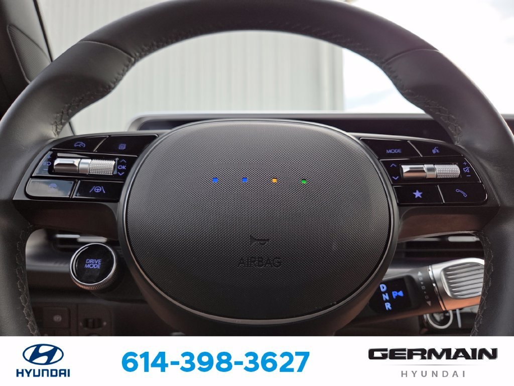Used 2023 Green Hyundai SEL image 22
