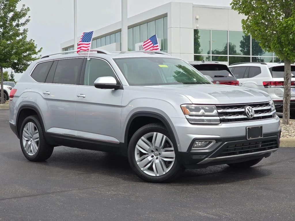 Used 2019 Silver Volkswagen SEL Premium image 2