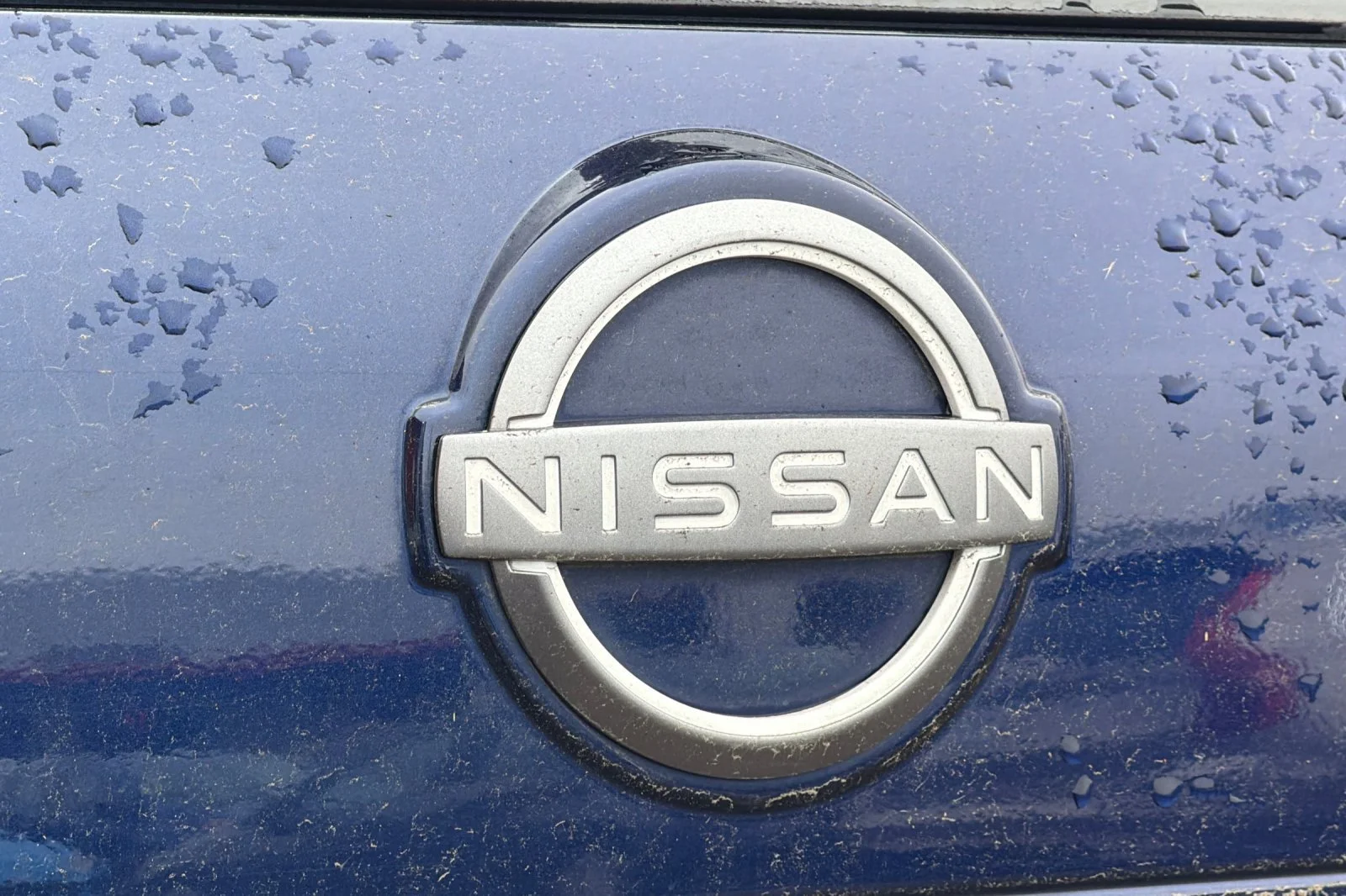 Used 2025 Deep Ocean Blue Pearl Nissan SV image 25