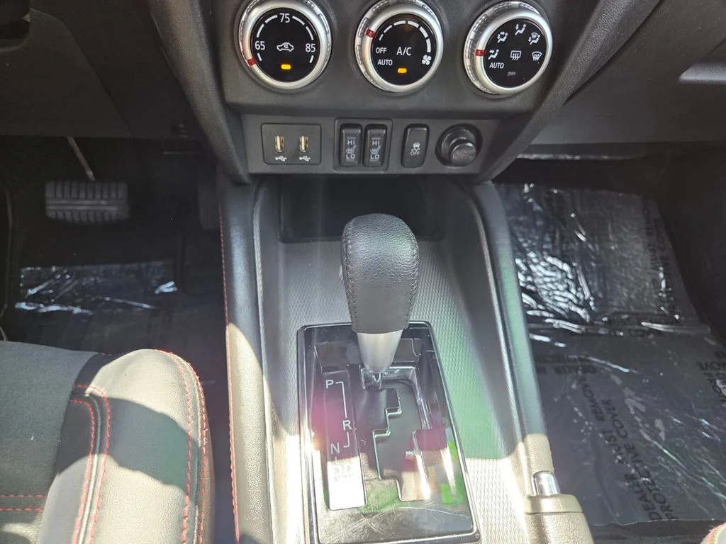 Used 2025 Silver Mitsubishi 2.0 SE image 16