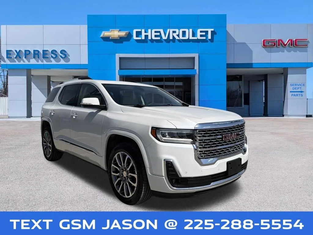 2023 GMC Acadia Denali FWD's photo