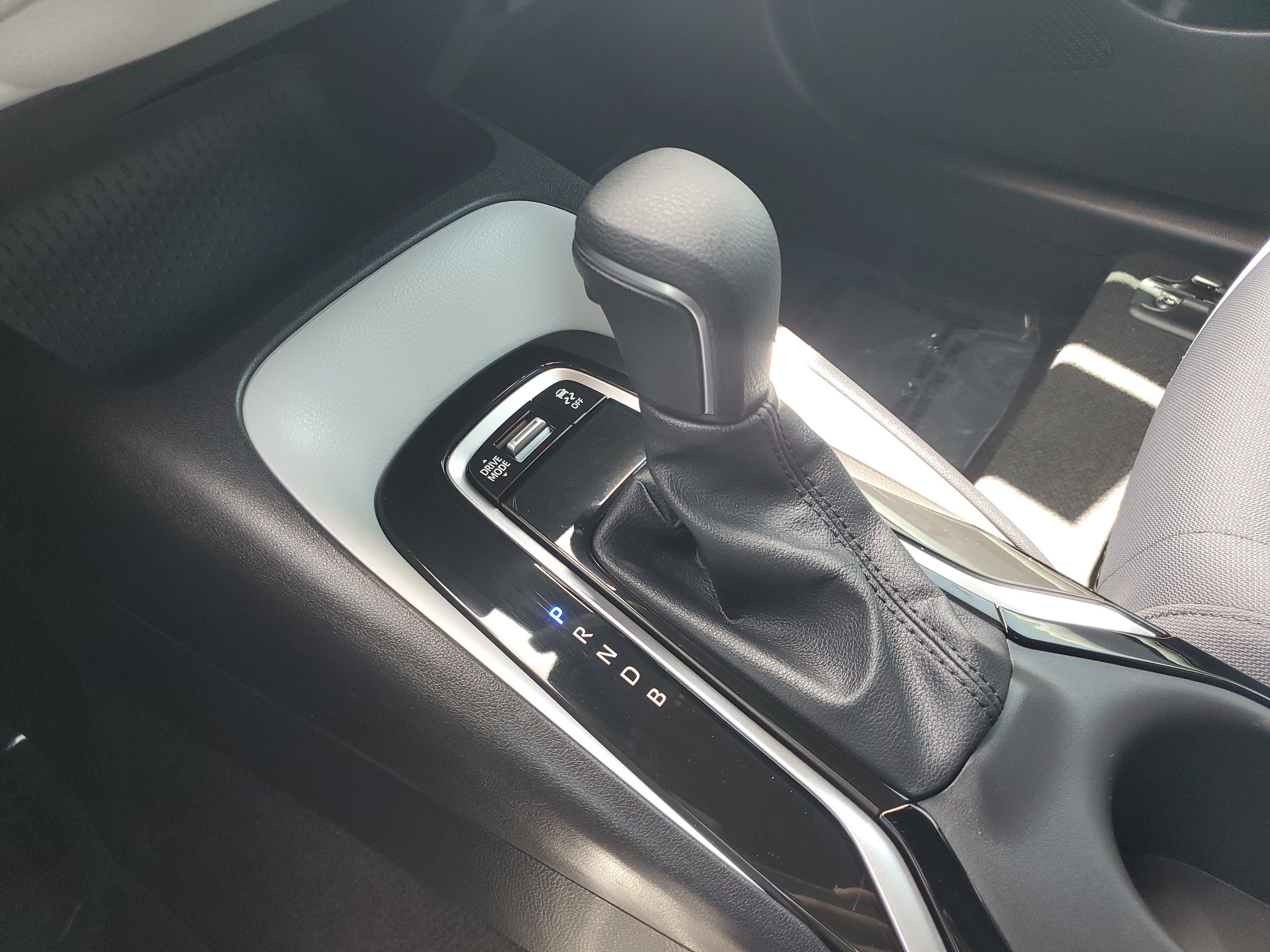 Used 2025 Celestite Toyota SE image 29
