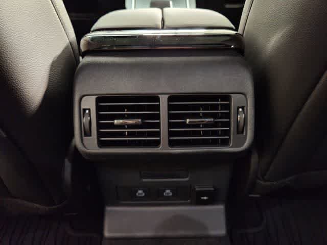 Used 2026 Zadar Grey Premium Metallic Land Rover S image 31