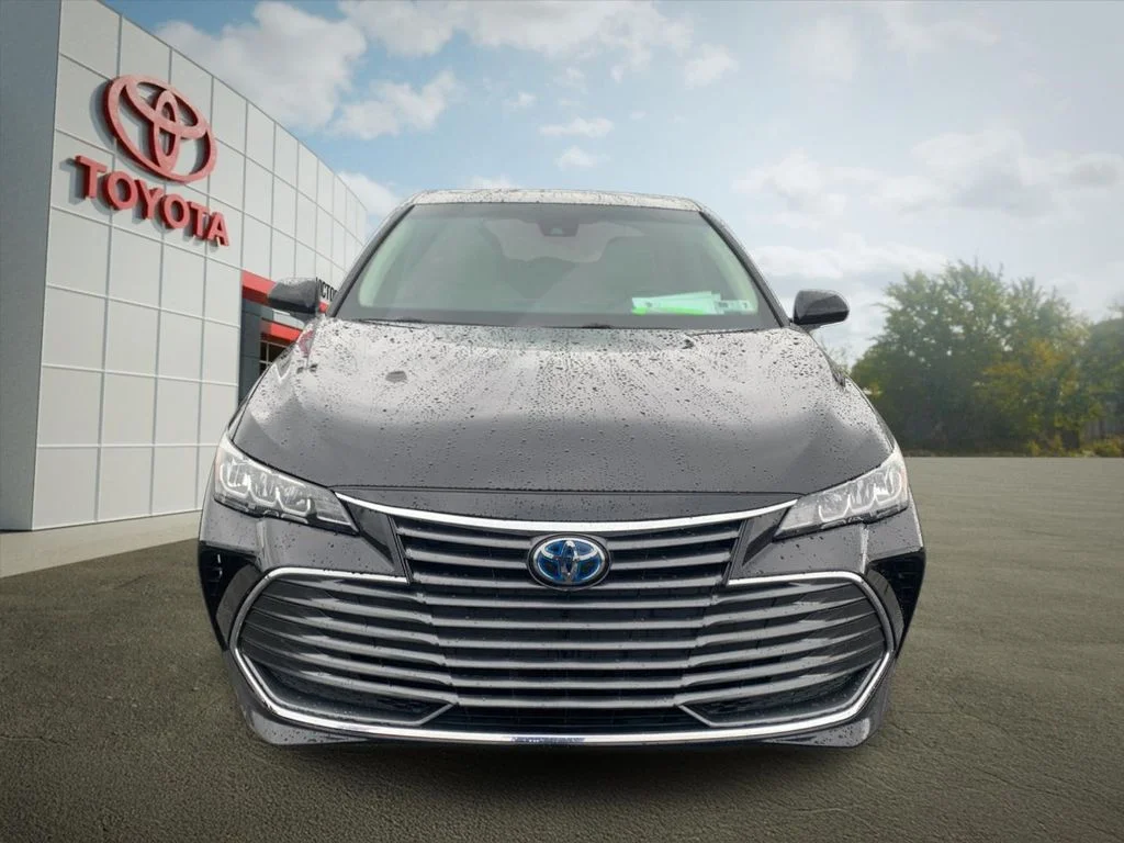 Used 2022 Black Toyota XLE Plus image 8