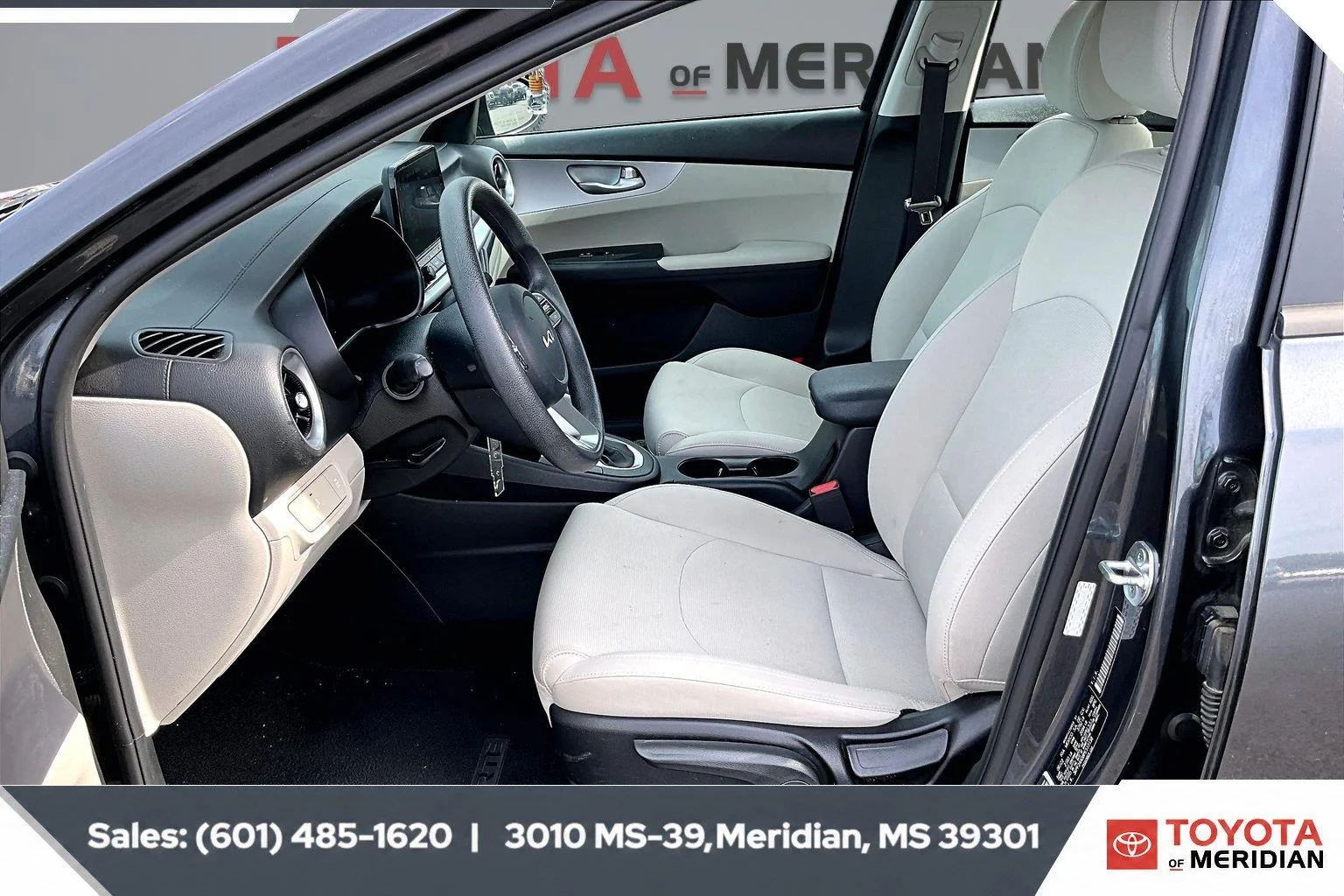 Used 2023 Gravity Gray Kia LXS image 18