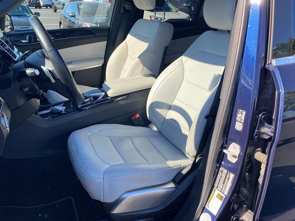 Used 2018 Lunar Blue Metallic Mercedes-Benz GLS 550 image 2