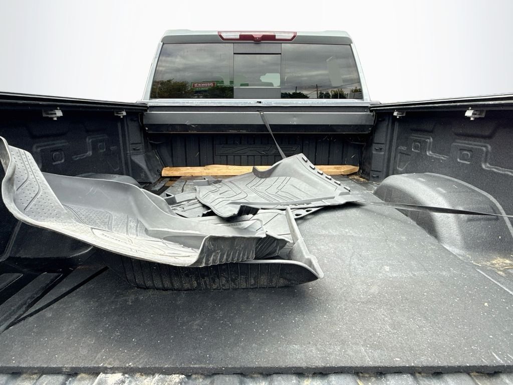 Used 2024 Slate Gray Metallic Chevrolet ZR2 image 27
