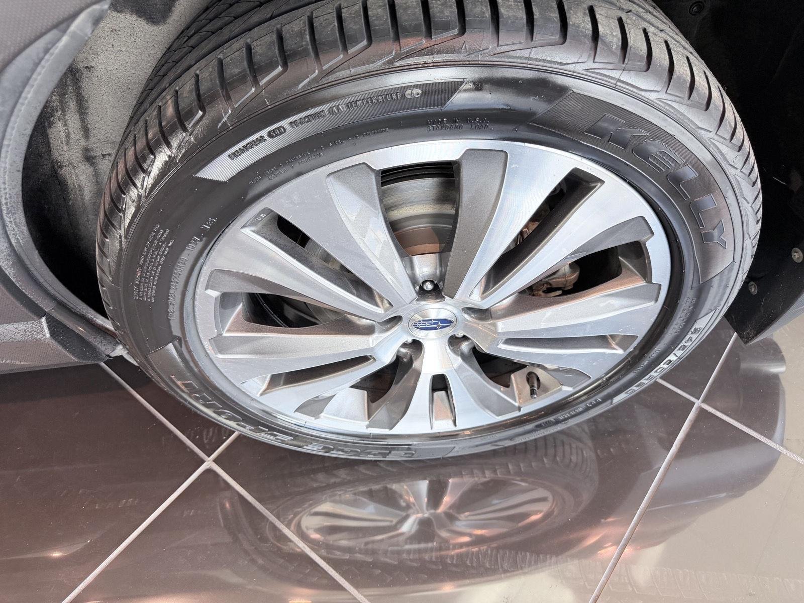 Used 2020 Magnetite Gray Metallic Subaru Limited image 57