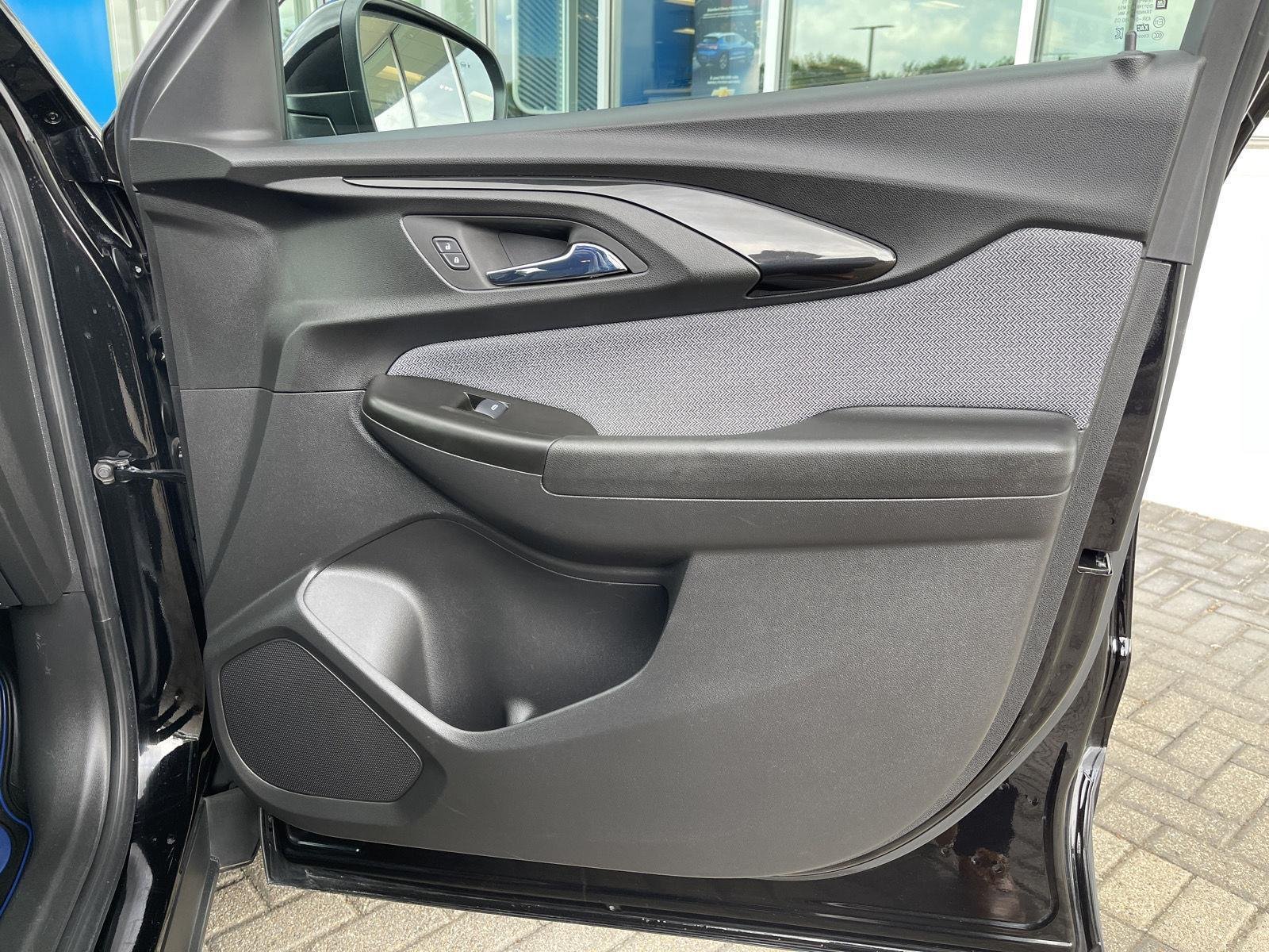 Used 2022 Mosaic Black Metallic Chevrolet LT image 30