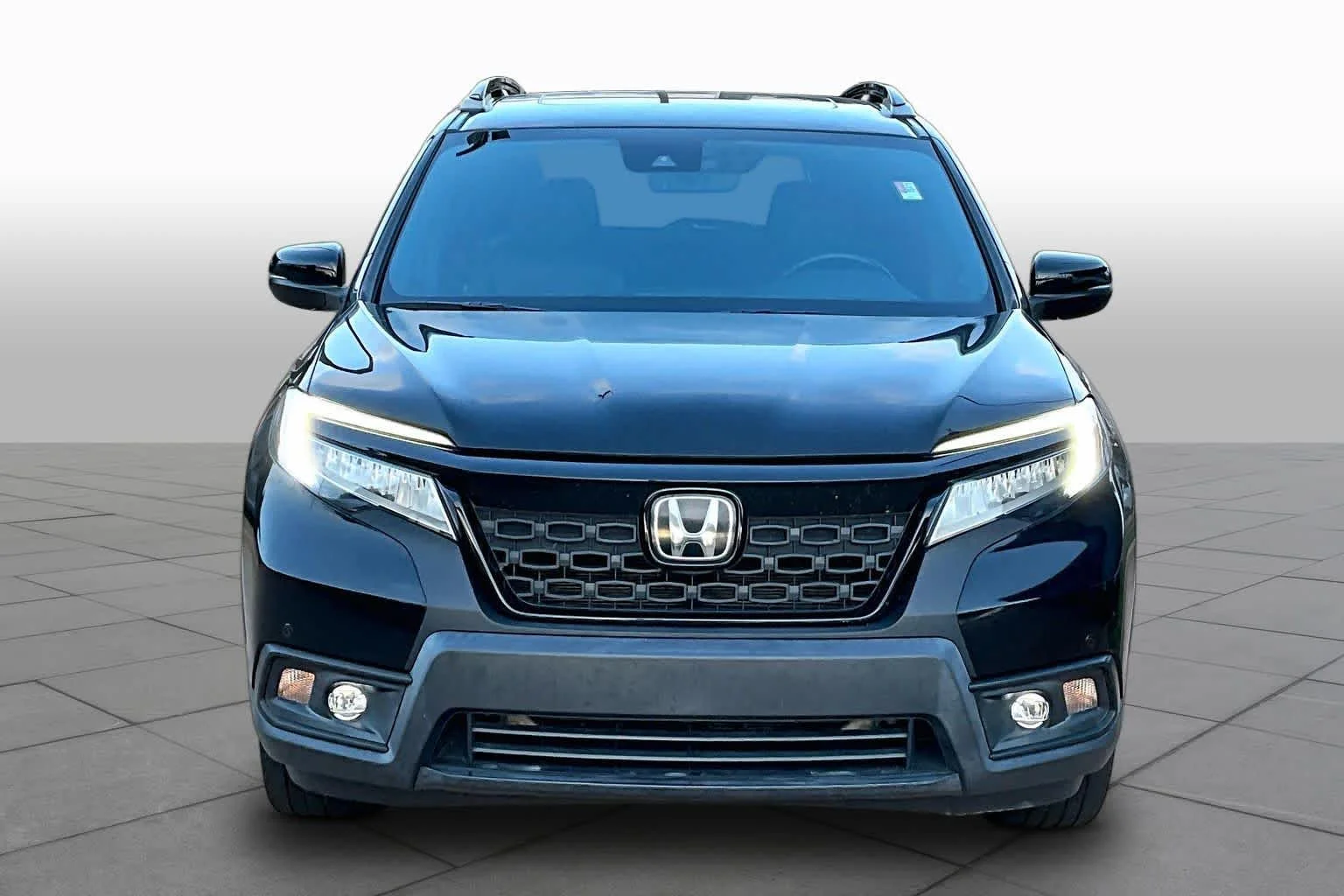 Used 2021 Crystal Black Pearl Honda Touring image 4