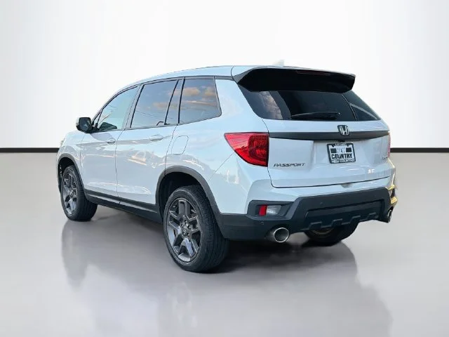 Used 2023  Honda EX-L image 5
