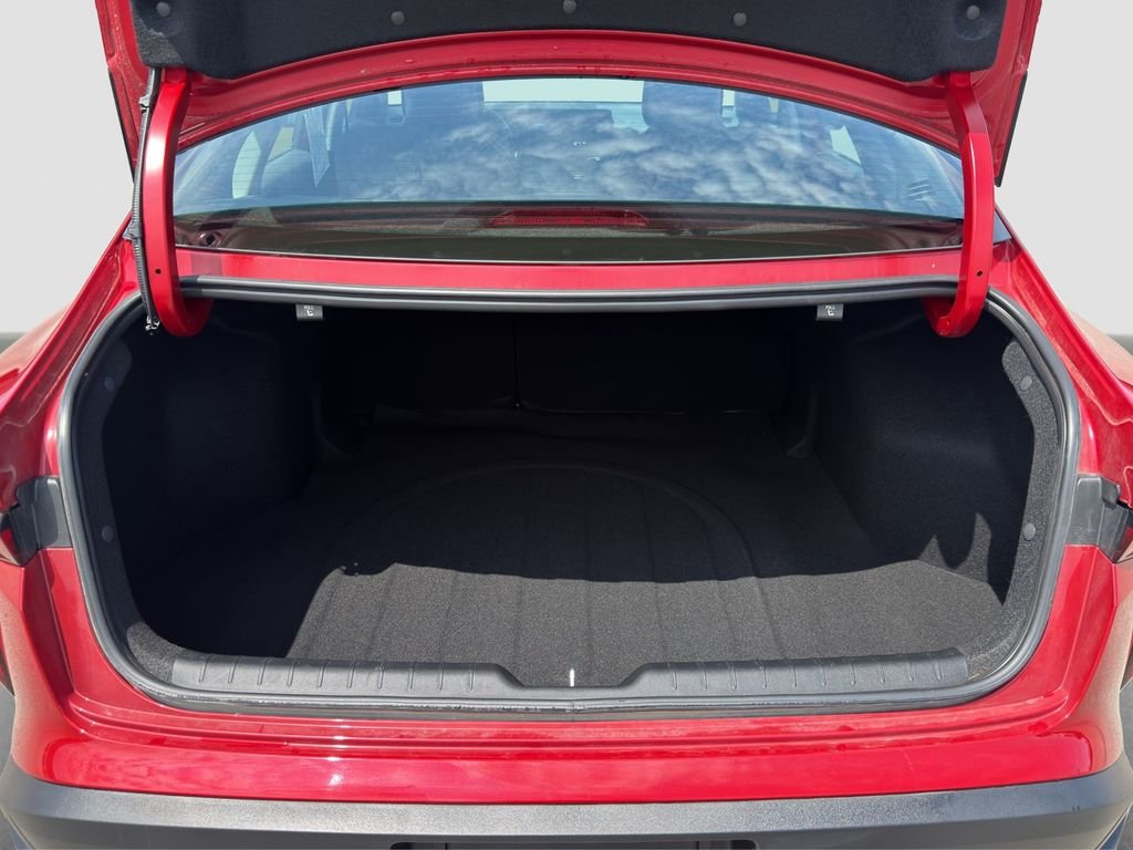 Used 2025 Red Kia EX image 28
