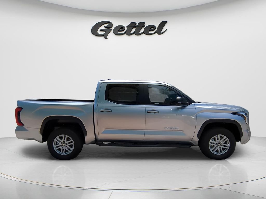 2026 Toyota Tundra SR5 - Photo 8