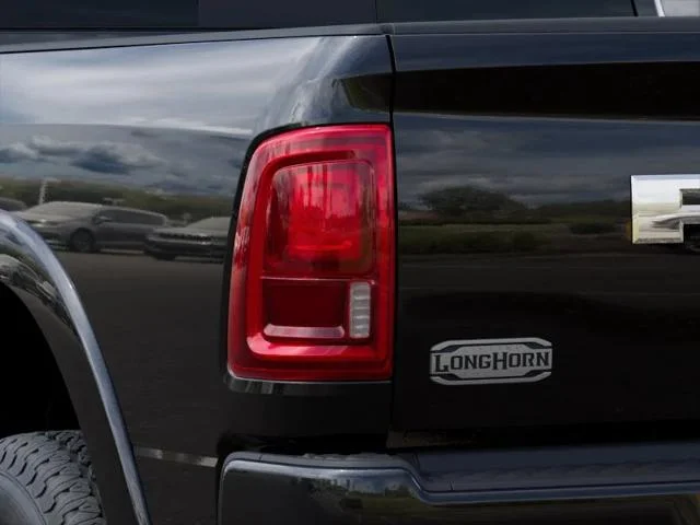 New 2026 Diamond Black Crystal Pearl-Coat Exterior Paint RAM Limited Longhorn image 5