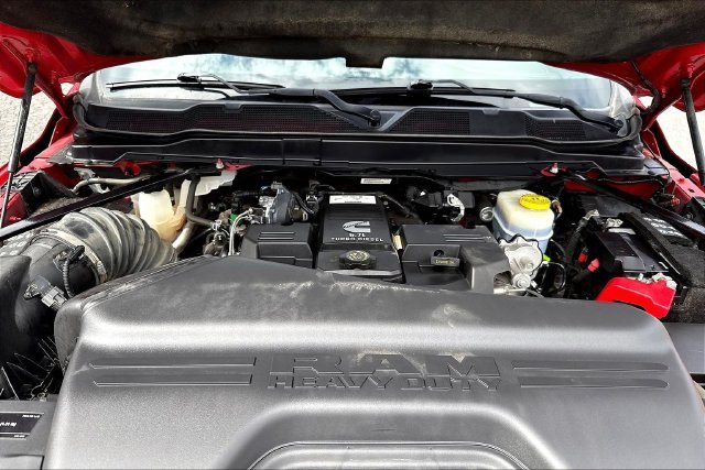 Used 2022 Red Ram Laramie image 31