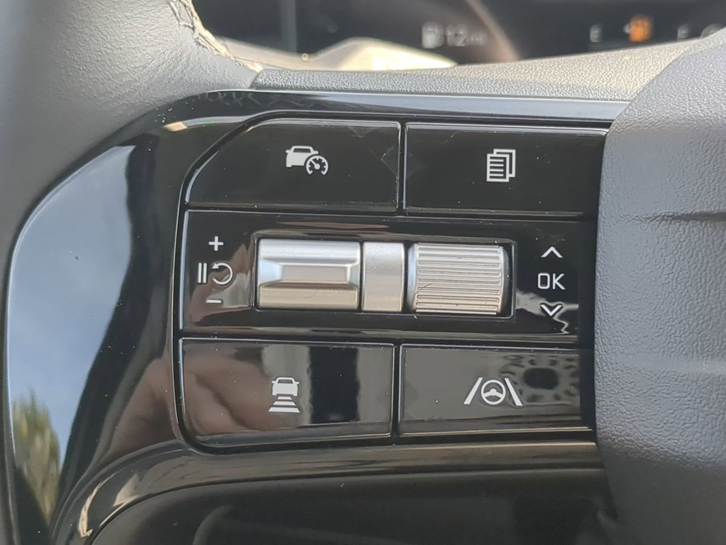 2026 Kia Sorento X-Line SX - Photo 22