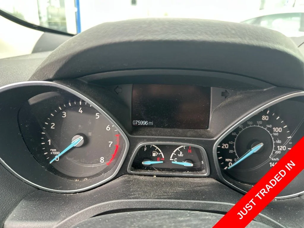Used 2018 Blue Ford SE image 12