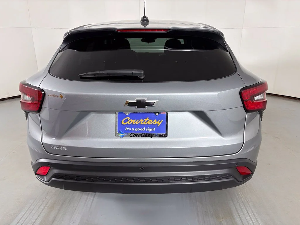 2026 Chevrolet Trax LS - Photo 8