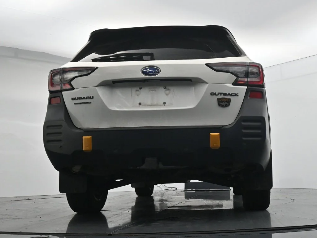 Used 2024 White Subaru Wilderness image 20