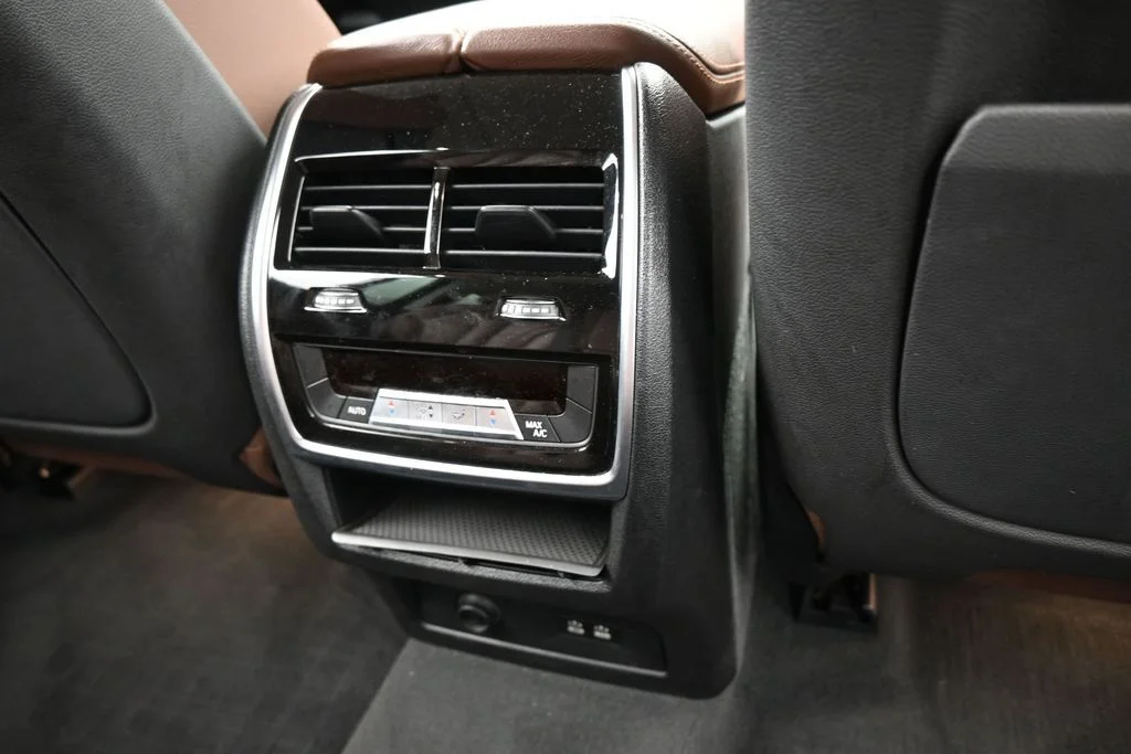 Used 2020 Mineral White Metallic BMW xDrive40i image 48