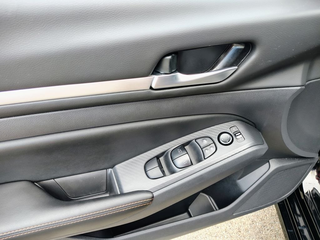 2026 Nissan Altima SR - Photo 16