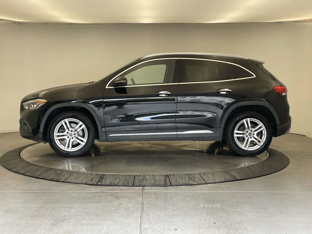 Used 2021 White Mercedes-Benz GLA 250 image 2