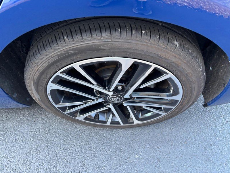 Used 2025 Reservoir Blue Toyota XLE AWD (Natl) image 6