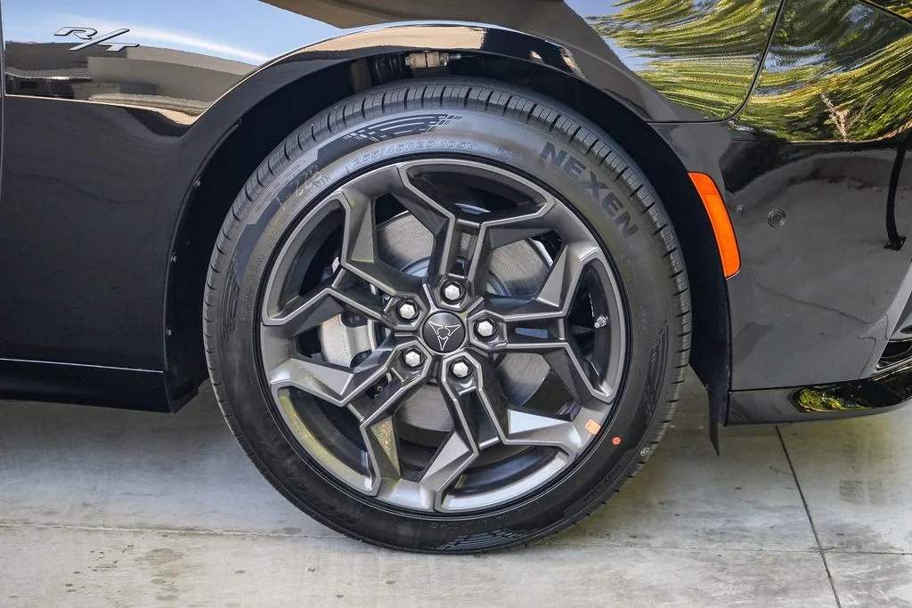 New 2026 Diamond Black Crystal Pearlcoat Dodge R/T image 11