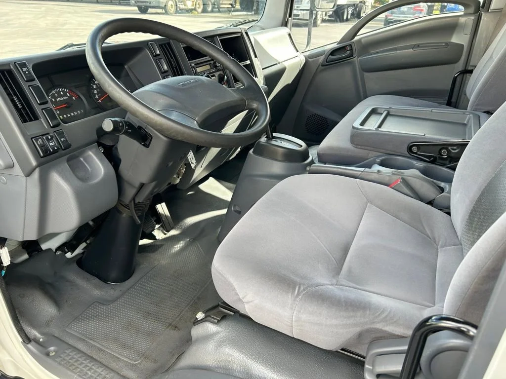 Used 2019 White OPEL NA image 29