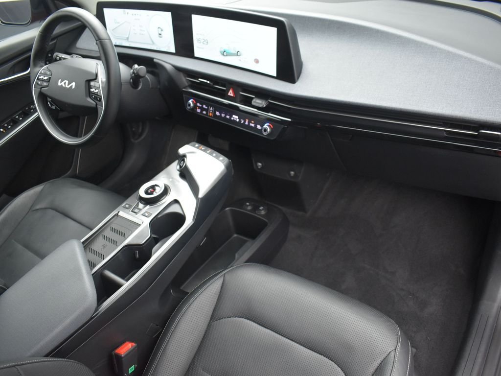 2022 KIA EV6 - Image 28