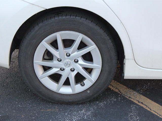 Used 2012 Blizzard Pearl Toyota Two image 8