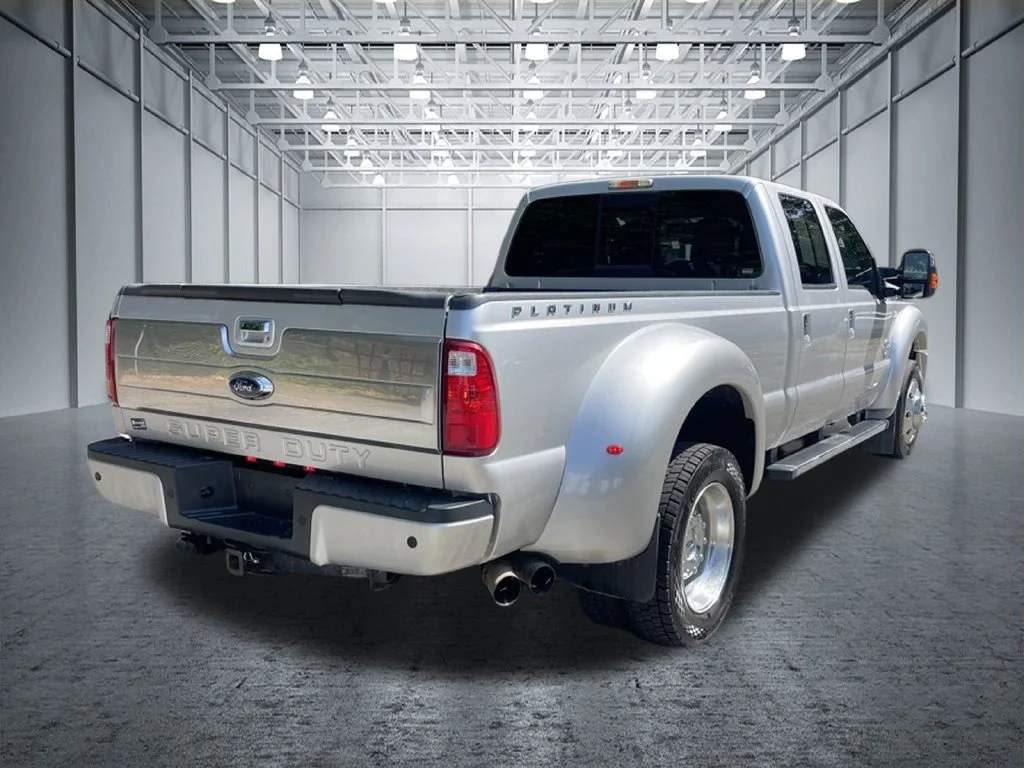 Used 2016 Silver Ford Platinum image 4