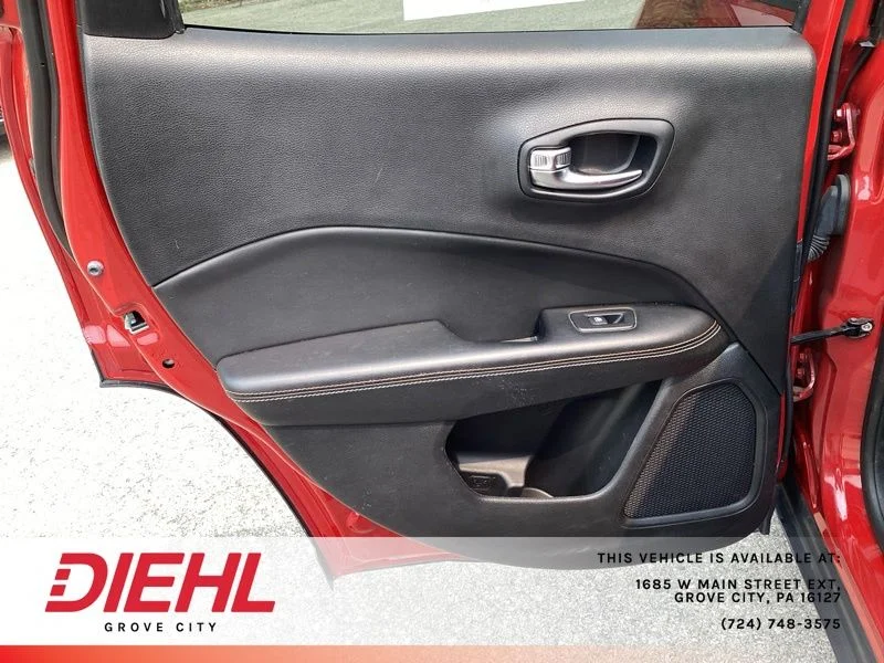 Used 2020 Red Jeep Latitude image 13