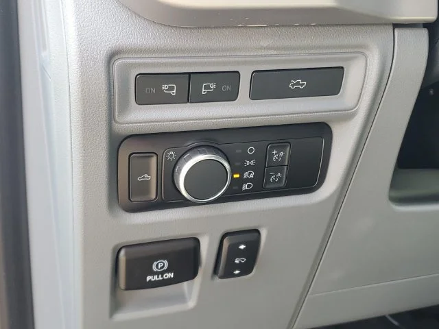 Used 2023 Avalanche Ford Pro image 14