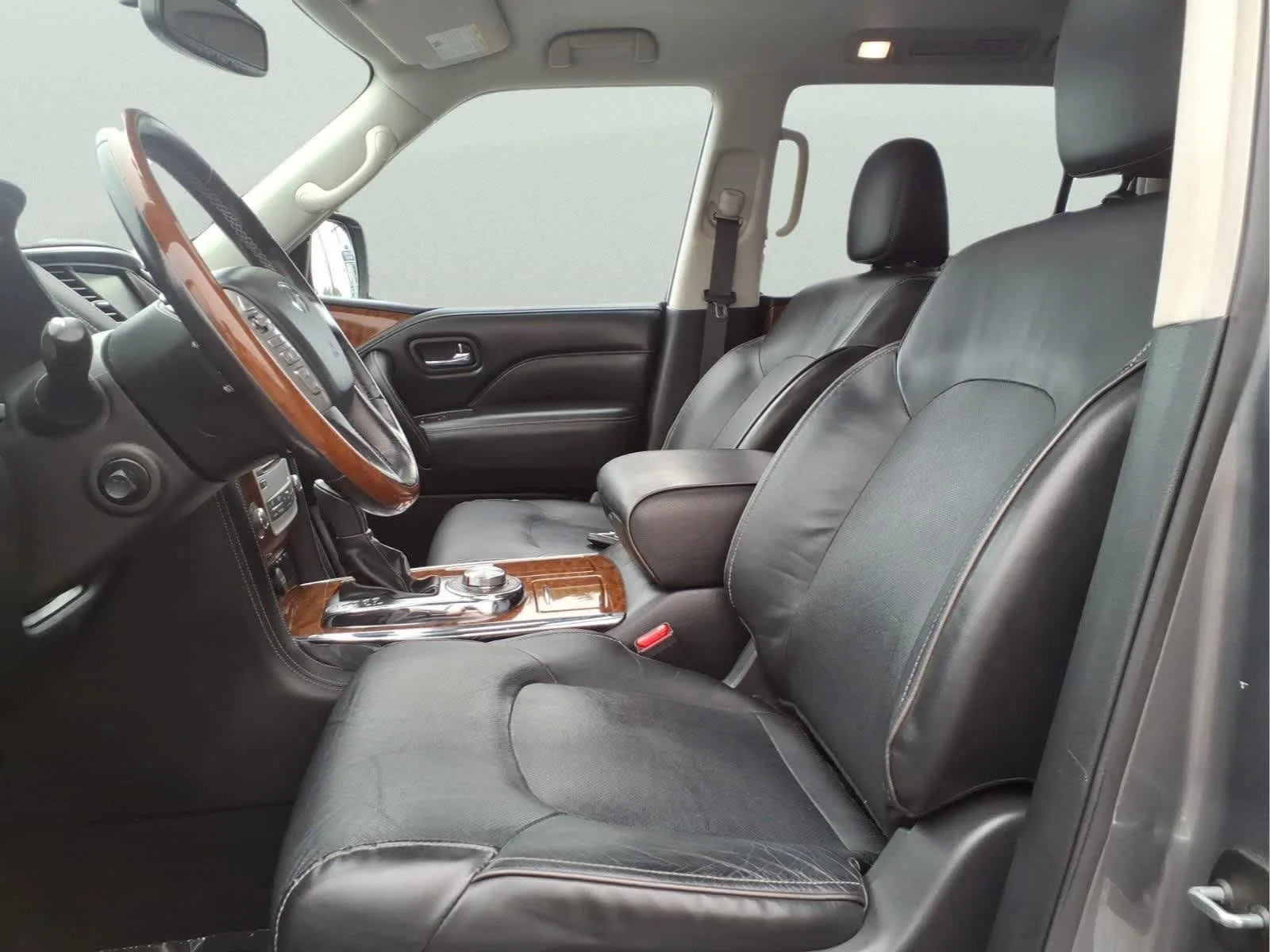 Used 2019 Graphite Shadow INFINITI LUXE image 15