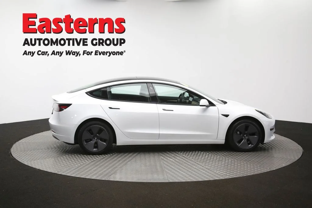 Used 2023 White Tesla Base image 38