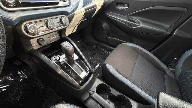 Used 2025 Black Nissan 1.6 SV image 14