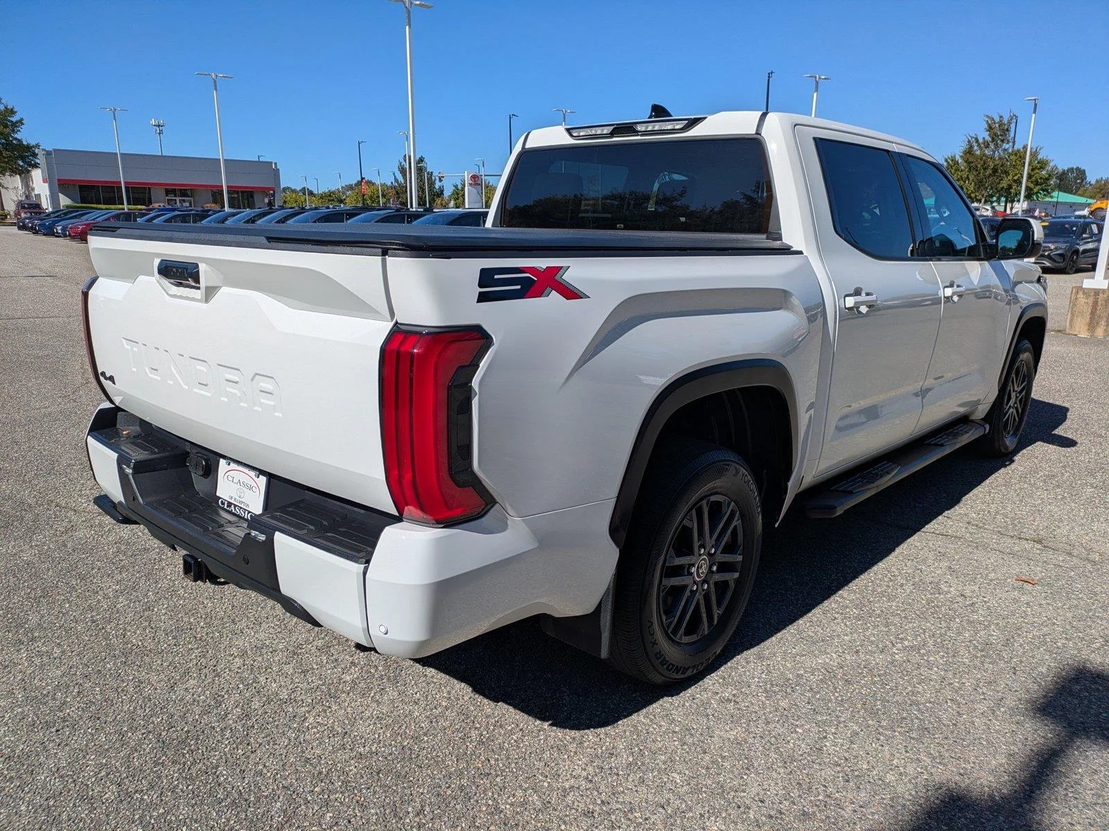 Used 2023 Ice Cap Toyota SR5 image 4