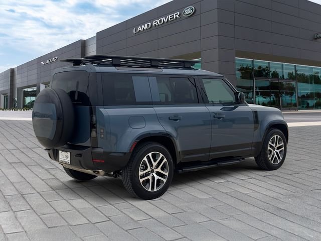Certified Used 2026 Blue Land Rover X-Dynamic SE image 5
