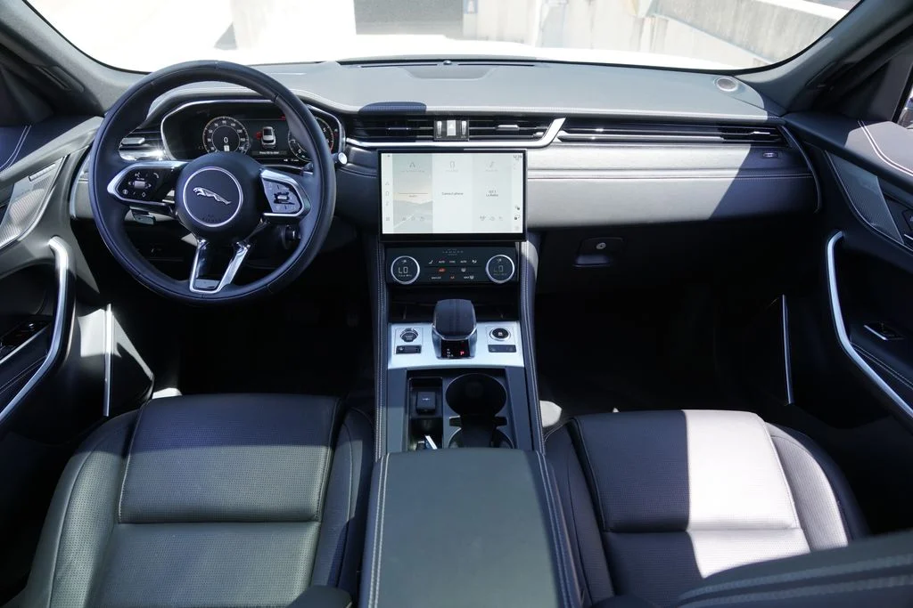 2026 Jaguar F-Pace R-Dynamic S - Photo 27
