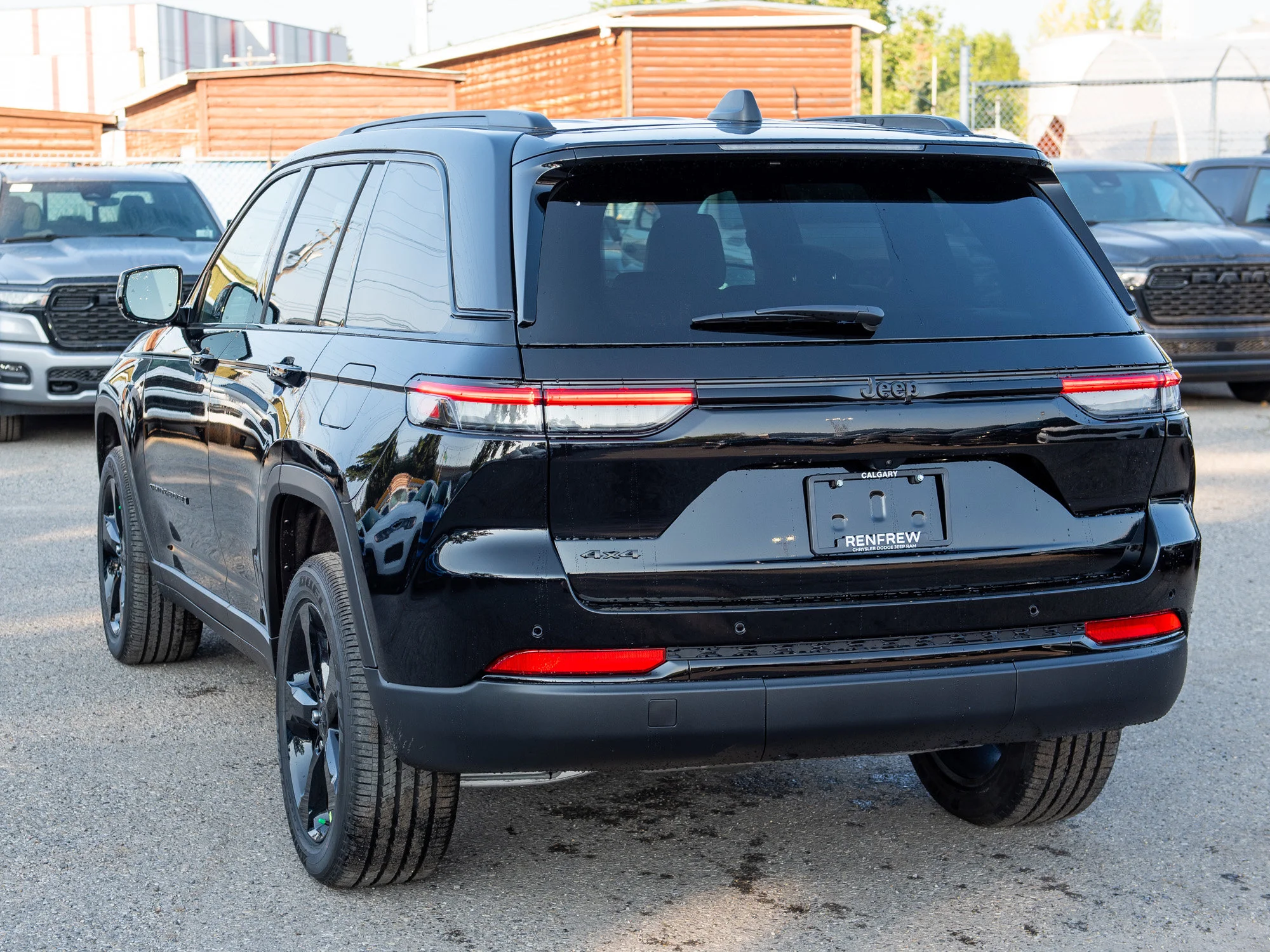 New 2025 Black Jeep Altitude* 4x4, Sunroof, Trailer Tow Pkg, Heated Leather image 3
