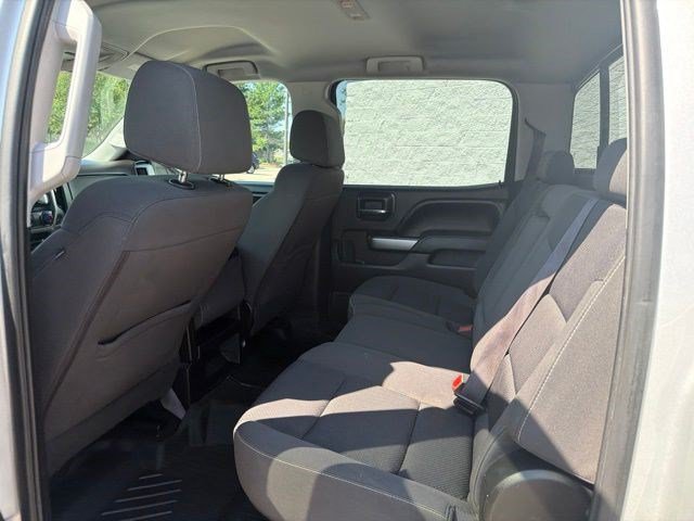 Used 2016 Silver Ice Metallic Chevrolet LT image 15