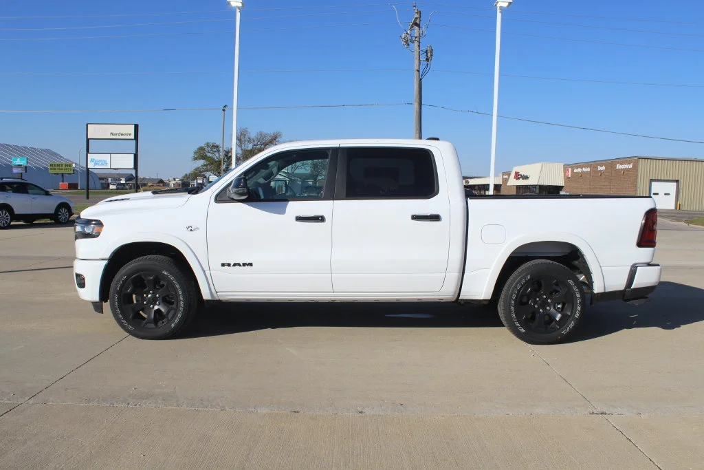 New 2026 Bright White Clear-Coat Exterior Paint RAM Big Horn/Lone Star image 6