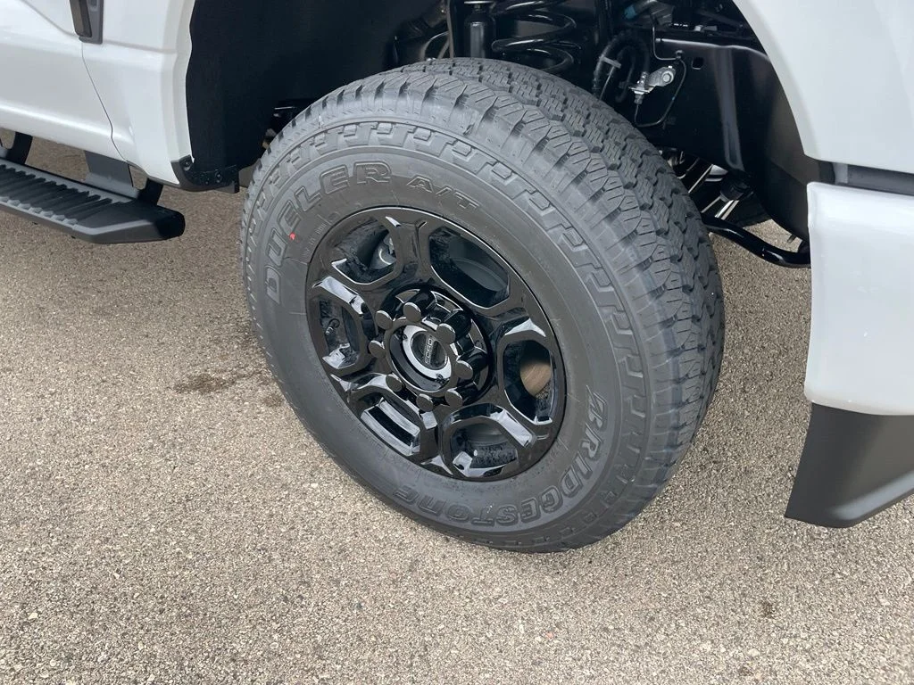 New 2026 Oxford White Ford F-350® XL image 3