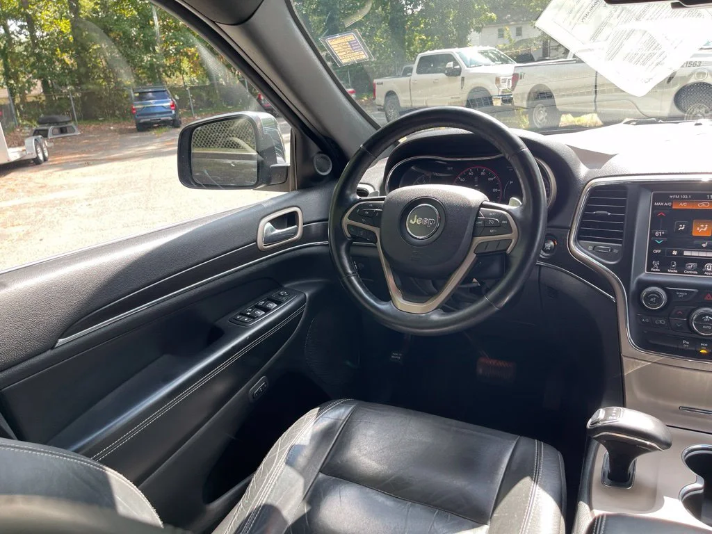 Used 2014 Black Jeep Limited image 8