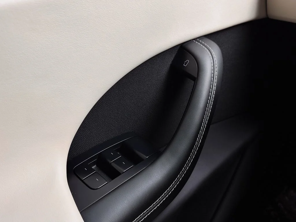 Used 2023 White Tesla Base image 17