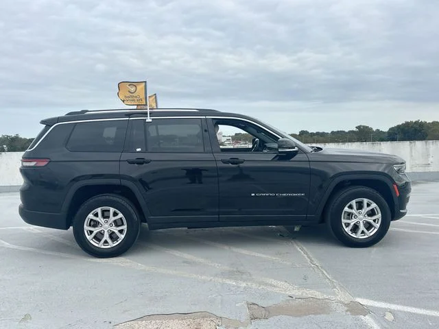 Certified Used 2023 Black Jeep Limited image 9